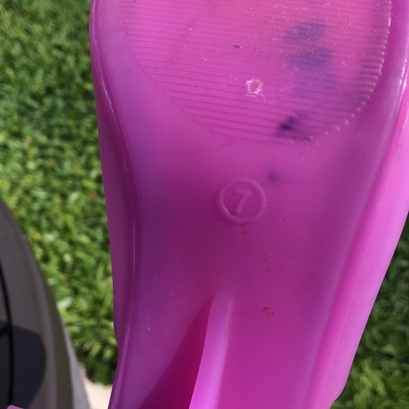 JEFFREY CAMPBELL PETRA PURPLE BLOCK HEEL PEEP TOE JELLY SANDALS SIZE 7 - Picture 9 of 12